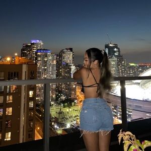 Meet your Posher, Amber